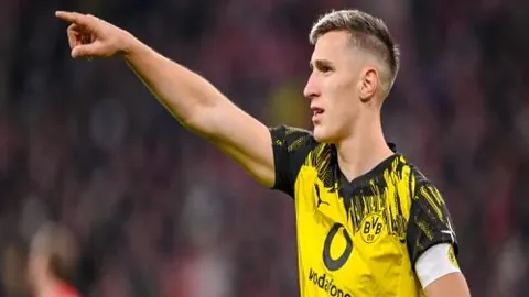 霍金斯历经三局激战墨菲，问鼎世界第一宝座