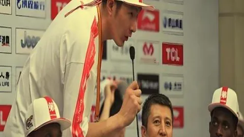 阿克利乌什倒钩绝杀入列周最佳进球前十