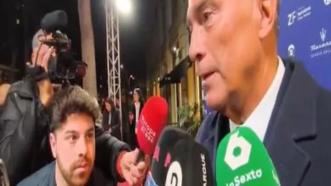 足协副主席重申裁判升降级制度须严格执行，公开判罚评议结果